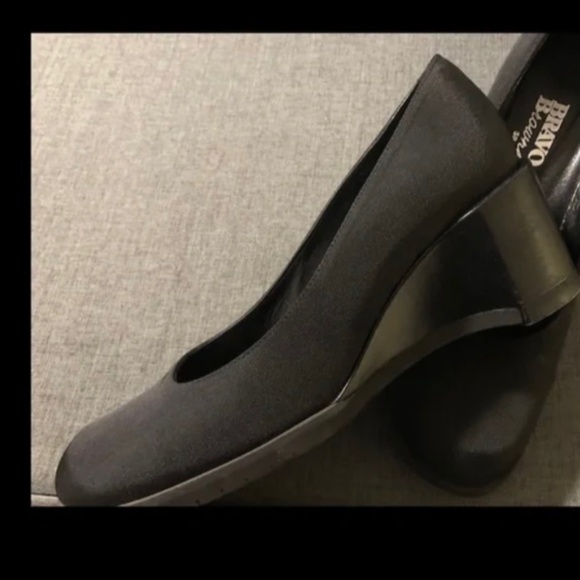 Browns wedge shoe in black, size 8 EUC - Picture 1 of 6